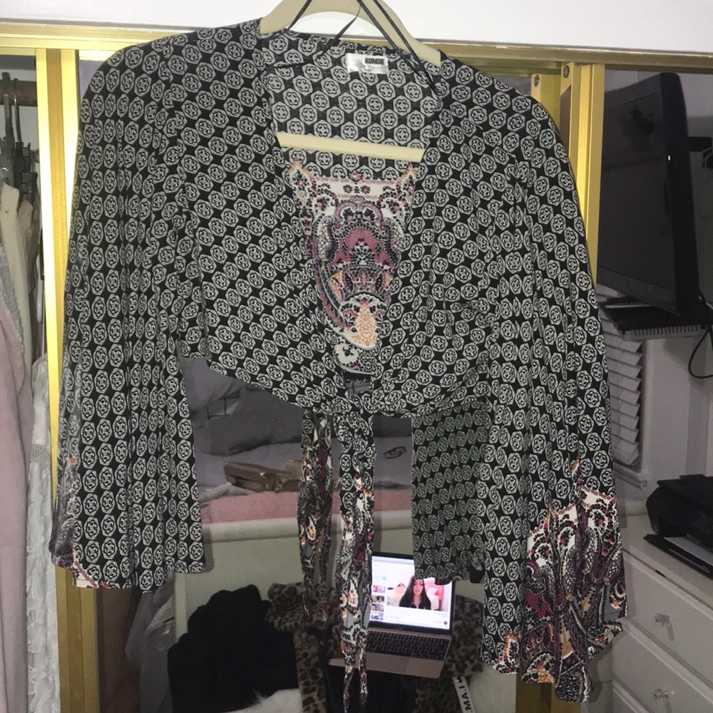 Rumor Boutique Tie Crop Top